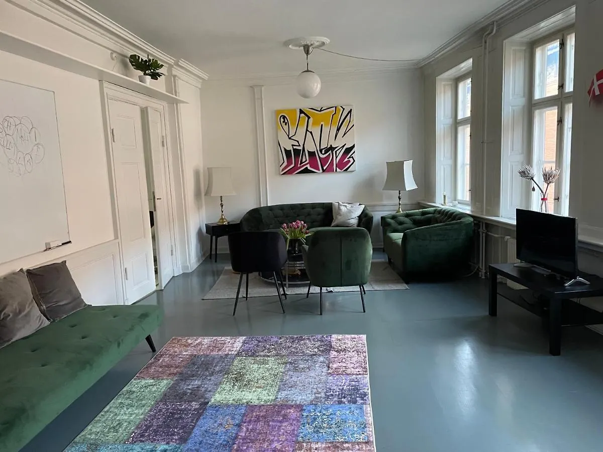 Cosy Penthouse Apartment In The Heart Of Copenhagen